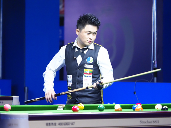 他以出色的 他以出色的